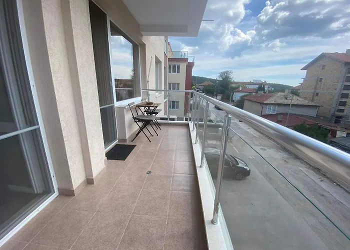 Apartment Sumi Warna